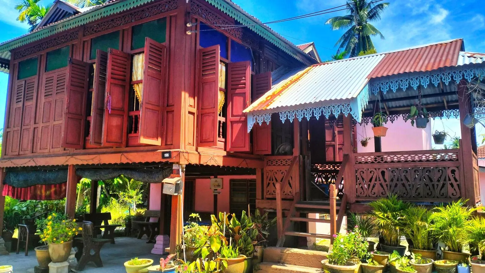 Contacten van Homestay Teratak Kayu Kota Aur